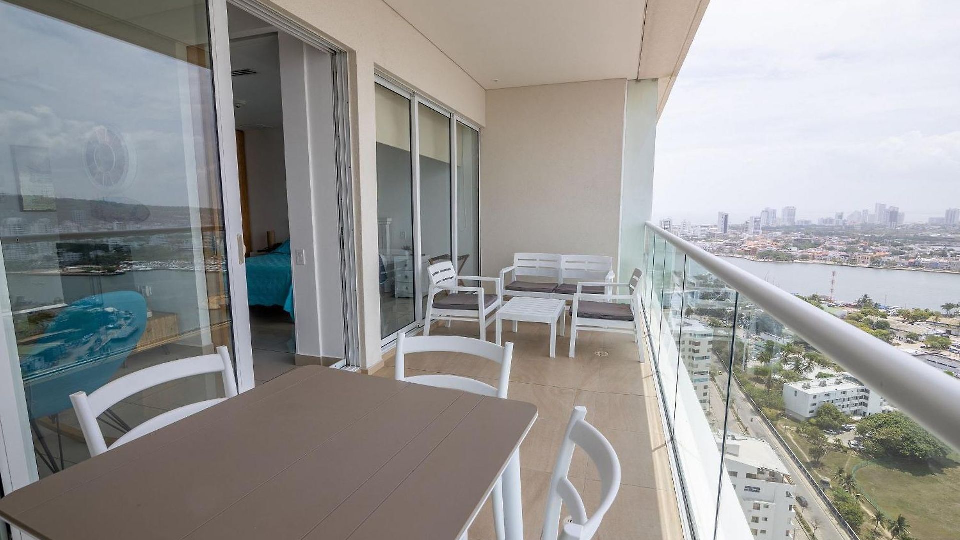 Espectacular Apto En H2 Piso 20! *